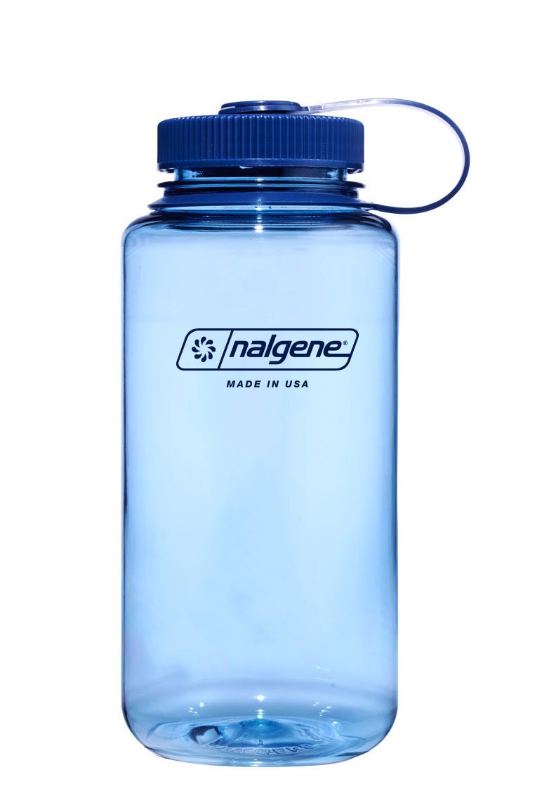 Nalgene product detail: 32oz Wide Mouth Bottle H8 — 32oz Wide Mouth Bottle