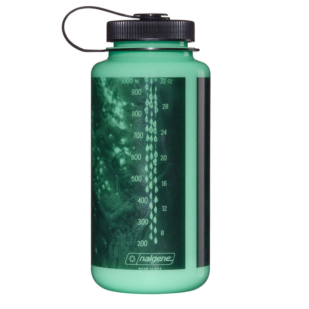 Nalgene product detail: 32oz WM Glo Wyld D7 — 32oz WM Glo Wyld