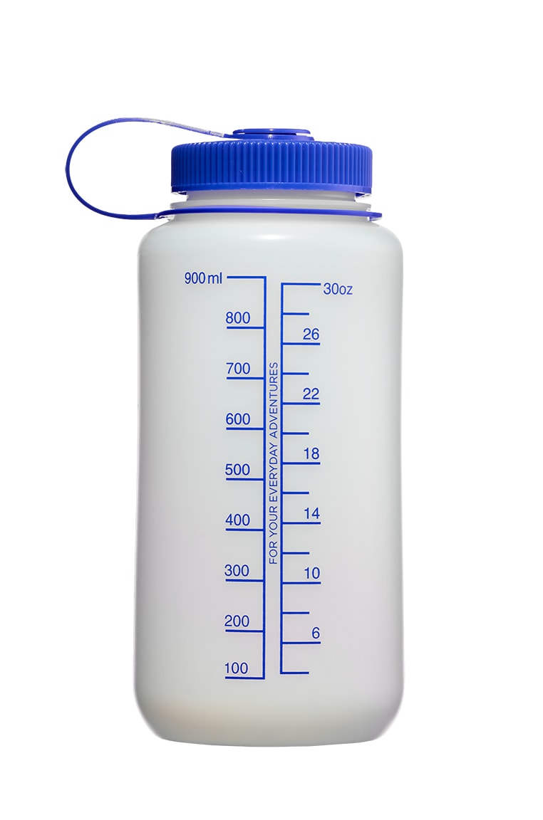 Nalgene product detail: 32oz Wide Mouth Ultralite Bottle V6 — 32oz Wide Mouth Ultralite Bottle