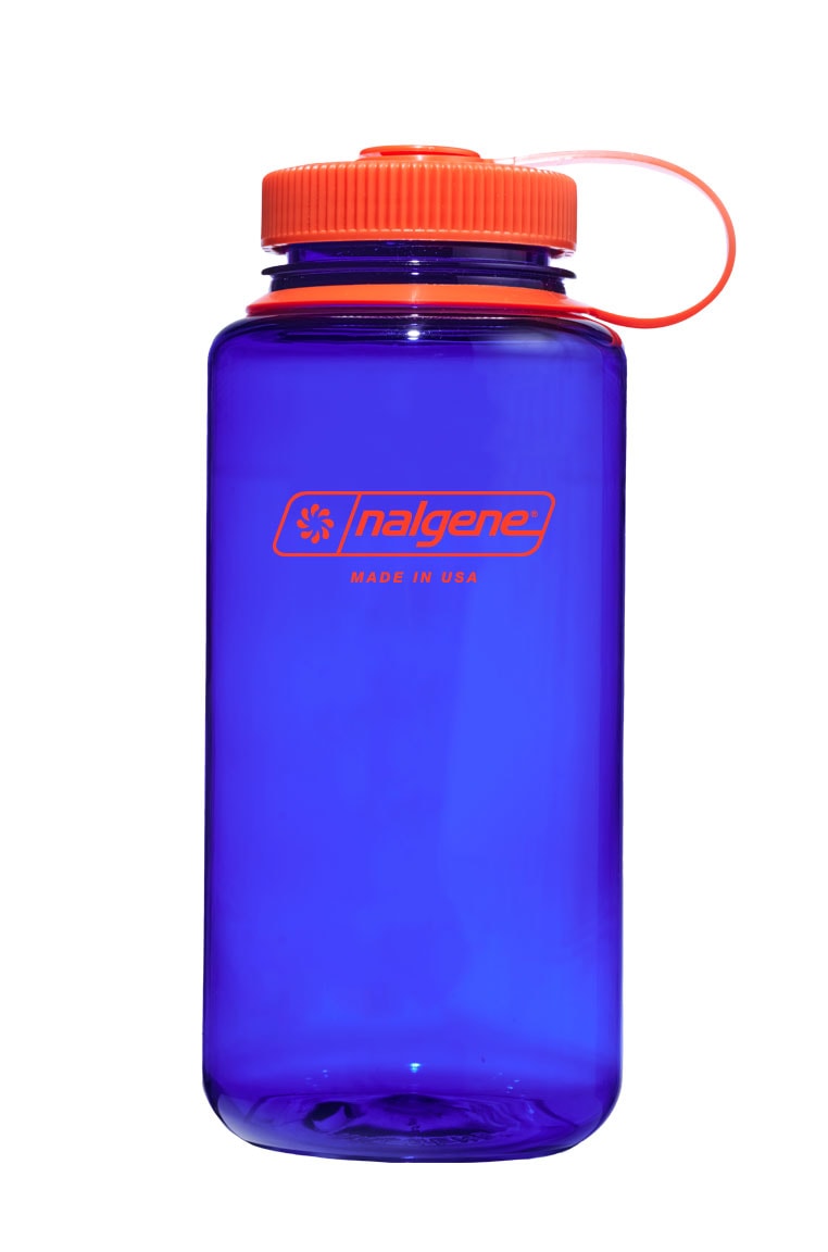 Nalgene product detail: 32oz Wide Mouth Bottle H8 — 32oz Wide Mouth Bottle
