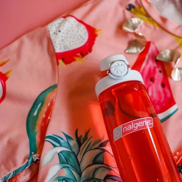 Nalgene product view: 24oz On-The-Fly Lock-Top Bottle Z1 — 24oz On-The-Fly Lock-Top Bottle
